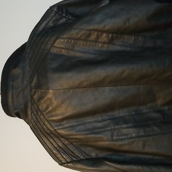 ❤ Danier Black Leather Moto Style Coat / Jacket ❤ - Picture 10 of 12